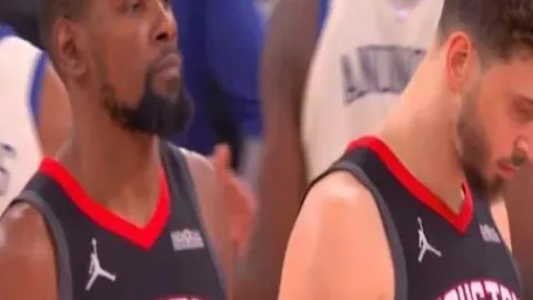 英超第11轮悬念升级：曼城利物浦战平未决，热刺曼联激战正酣难分胜负！